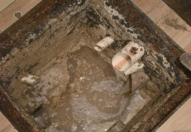 Desentupidora Arthur - Desentupimento em Fortaleza - CE: desentupimento de vaso sanitário, esgoto, ralo, pia, caixa de gordura, vias pluviais, fossa. Ligue (85) 98570-6823. Desentupidora em Fortaleza - CE com atendimento rápido; Chame no WhatsApp.