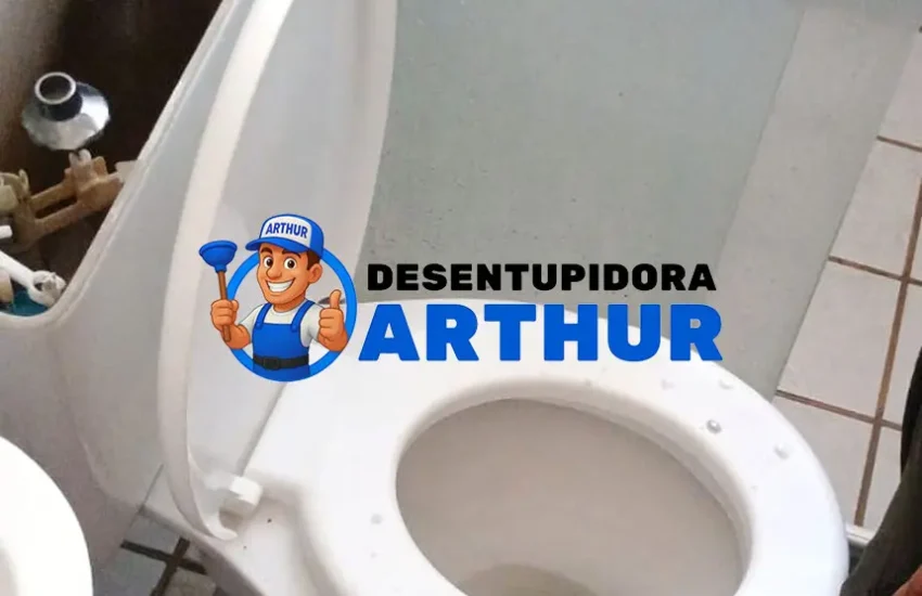 Vaso Sanitário Transbordando - Desentupidora Arthur: desentupimento em Fortaleza - CE, ligue agora (85) 9 8570-6823