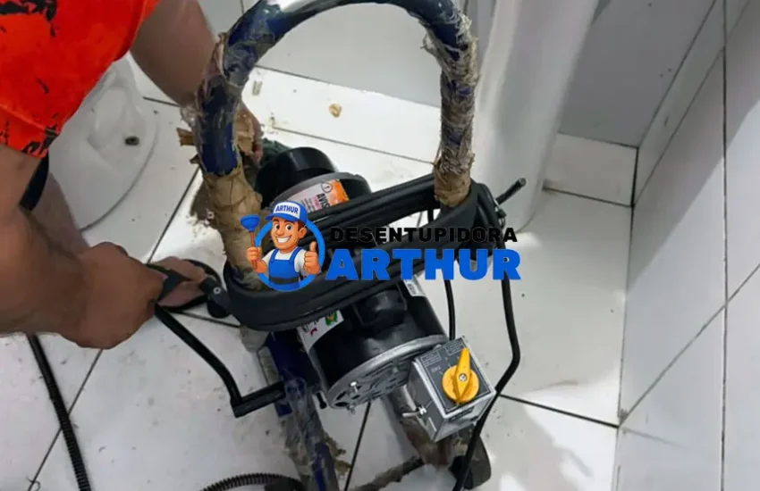 Desentupidora na Varjota - Desentupidora Arthur - Fortaleza - CE, ligue já (85) 9 8570-6823 24 horas por dia te tenha orçamento grátis!