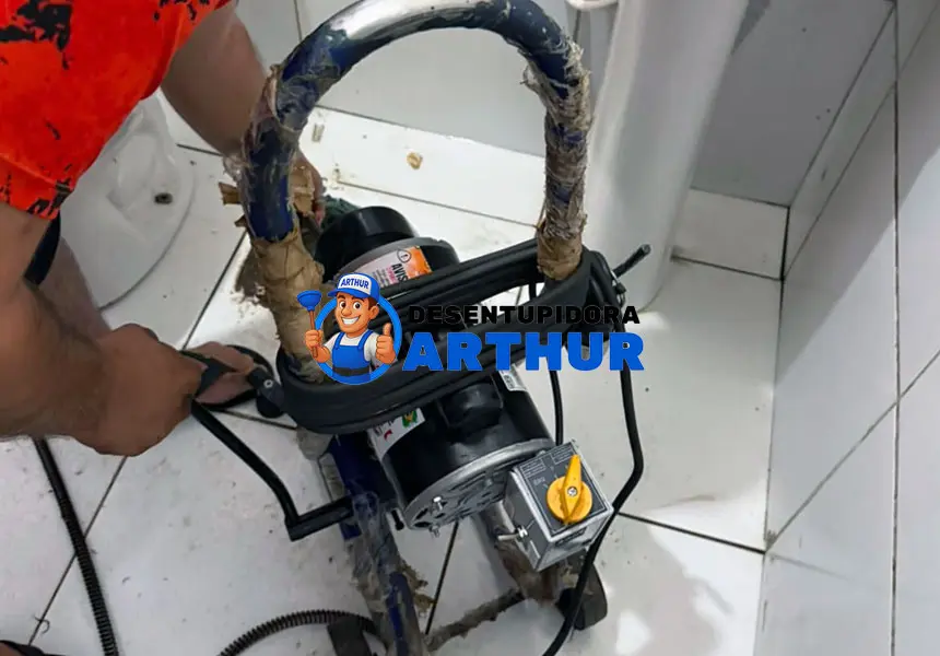 Desentupidora na Varjota - Desentupidora Arthur - Fortaleza - CE, ligue já (85) 9 8570-6823 24 horas por dia te tenha orçamento grátis!