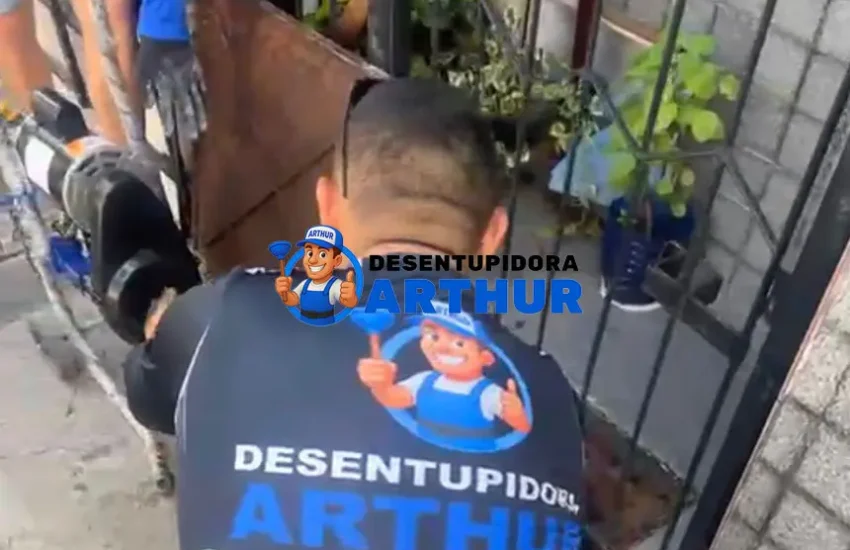 Desentupidora no Dionísio Torres - Desentupidora Arthur, ligue já: (85) 9 8570-6823 orçamento grátis 24 hs para desentupimento urgente!