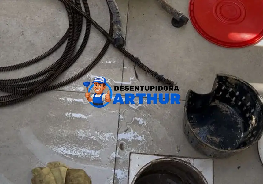 Desentupidora no Henrique Jorge - Desentupidora Arthur: desentupimento 24 horas, ligue já: (85) 9 8570-6823, e tenha um orçamento grátis!
