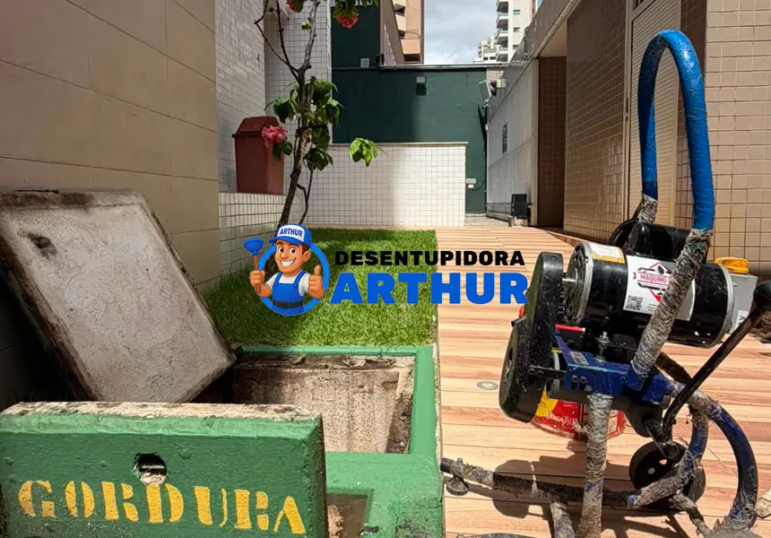 Desentupidora de Caixa de Gordura - Desentupidora Arthur - Fortaleza - CE: ligue já (85) 9 8570-6823 e tenha orçamento grátis 24 horas.