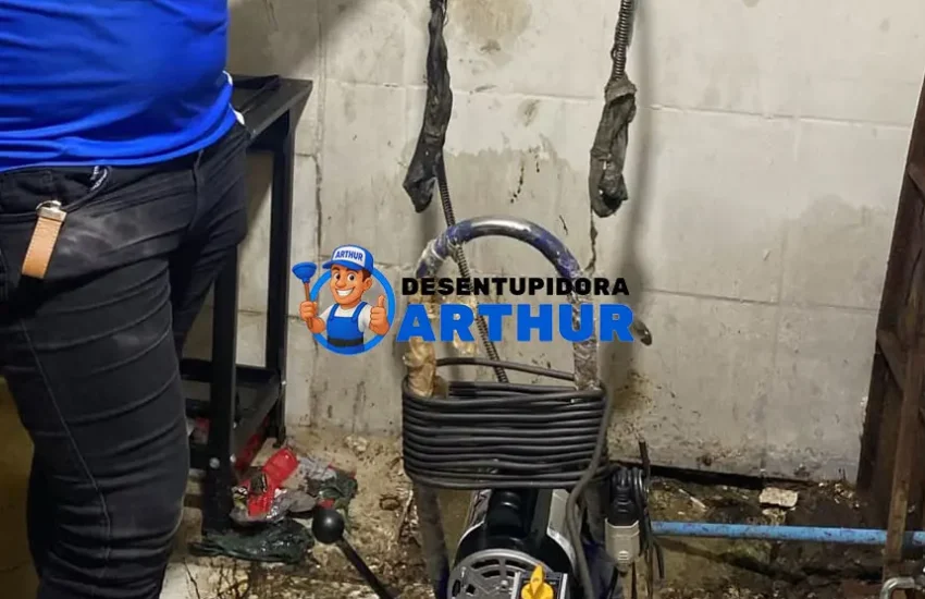 Desentupidora de Chuveiro - Desentupidora Arthur - Fortaleza - CE: ligue já (85) 9 8570-6823 e tenha orçamento grátis 24 horas.