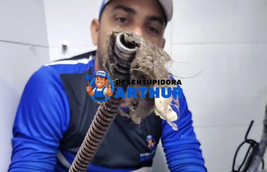 Desentupidora de Ralo de Banheiro - Desentupidora Arthur - Fortaleza - CE: ligue já (85) 9 8570-6823 e tenha orçamento grátis 24 horas.