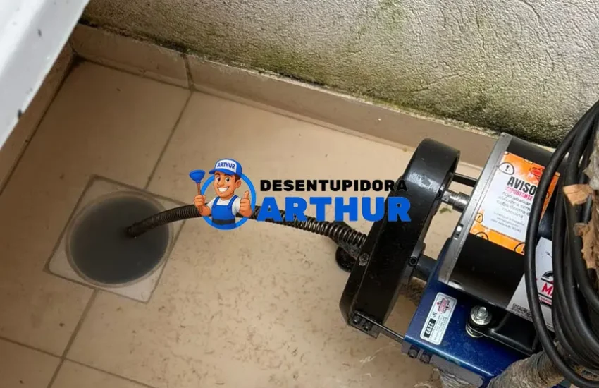 Desentupimento de Ralo de Banheiro Fortaleza - Desentupidora Arthur - Ligue já 24 horas: (85) 9 8570-6823, orçamento grátis sem compromisso!