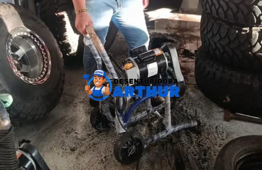 Desentupimento de Tubulação Industrial Fortaleza - Desentupidora Arthur - Ligue já 24 horas: (85) 9 8570-6823, orçamento grátis!